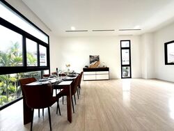 Grove Drive (D10), Detached #550087971
